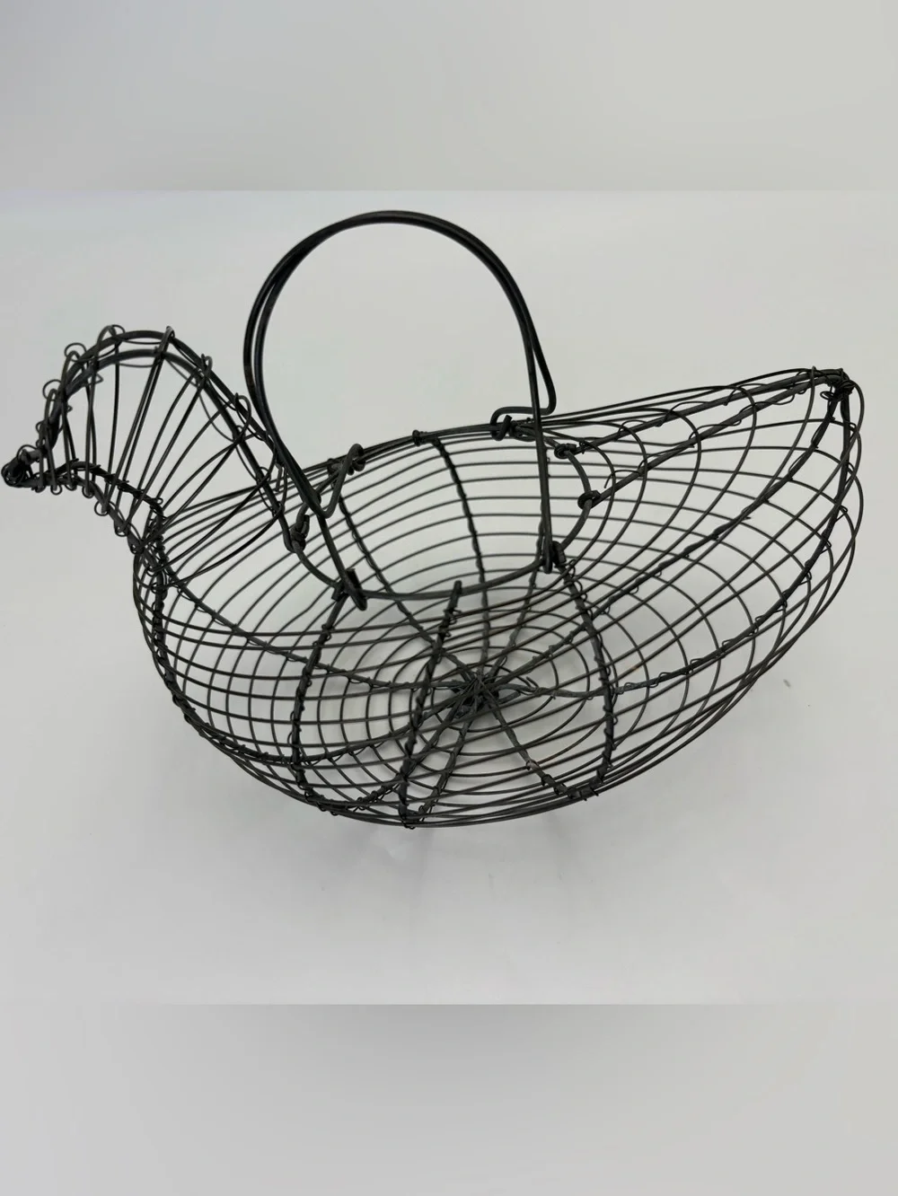Decorative Wire Chicken Basket - Black